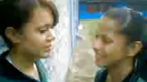 تمتص فديو سكسي ياباني مفلس شقراء بريت فاتنة في المصعد