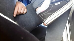 مدلكين الملابس الداخلية مفلس wanking ديك في الثلاثي المثيرة سكسي يابانيه